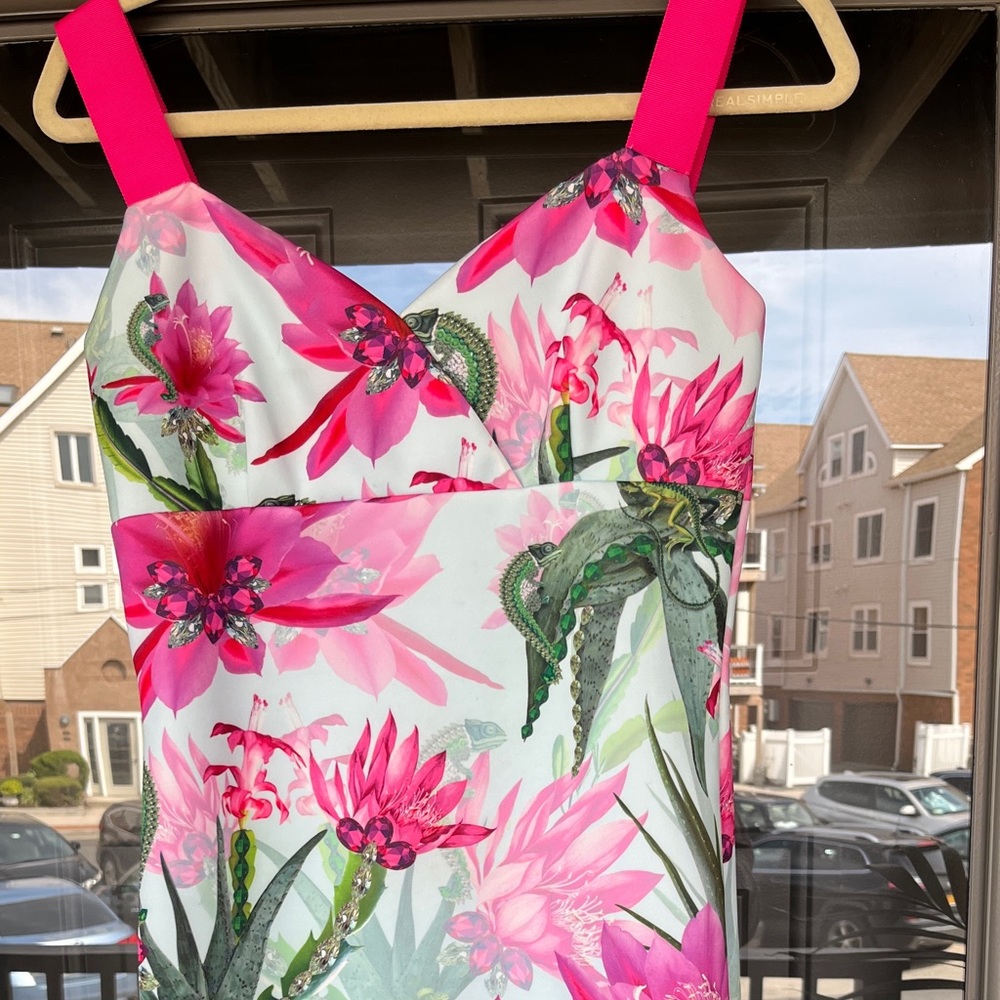 Ted Baker back zip, Body Con dress, worn once, 3(4)